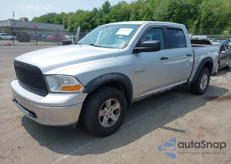 2010 Dodge Ram 1500 Slt/Sport/Trx z USA, uszkodzony, nr VIN 1D7RV1CP3AS197393